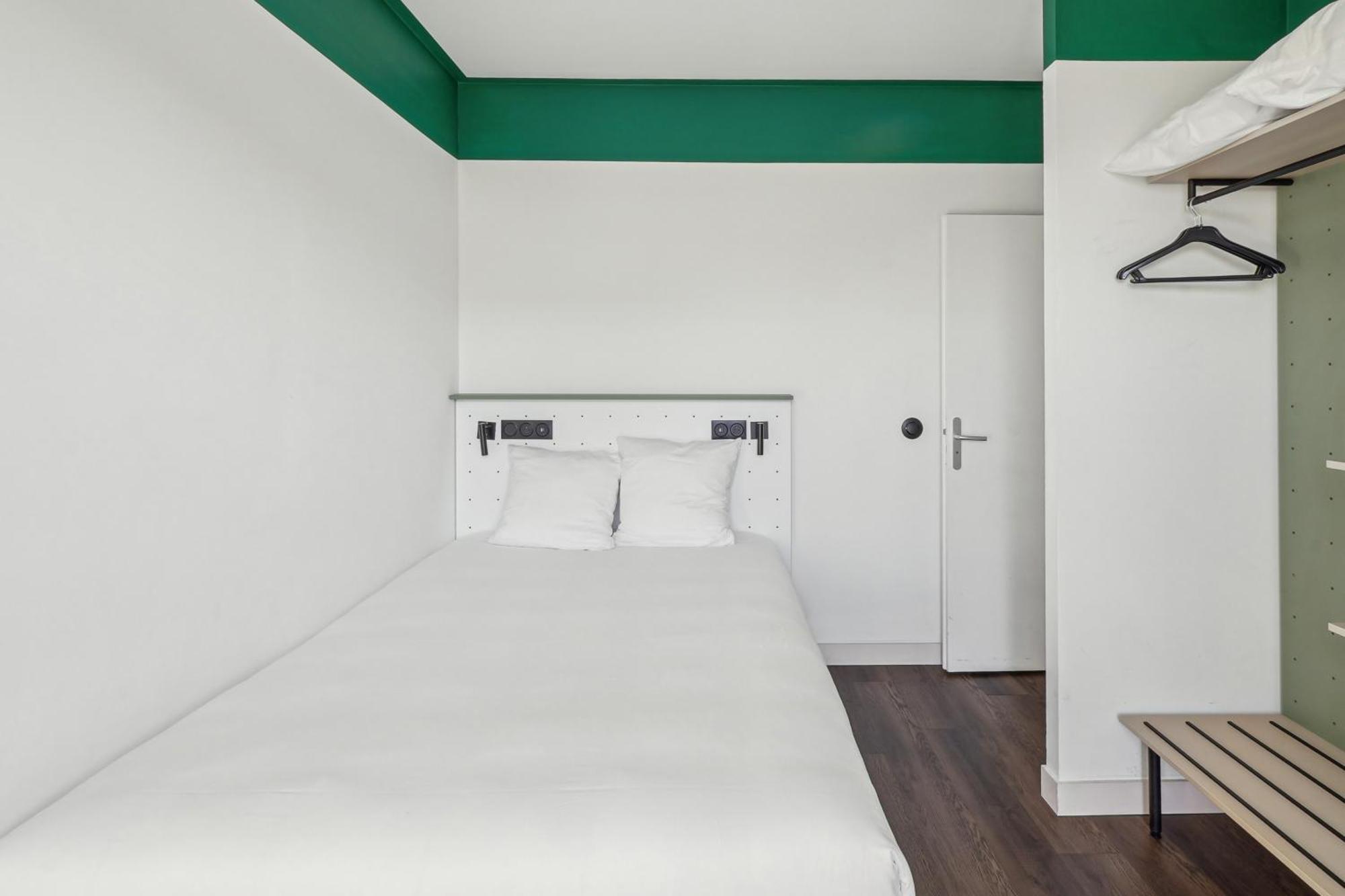 Standard Room Double Bed,1743815374:JPEG